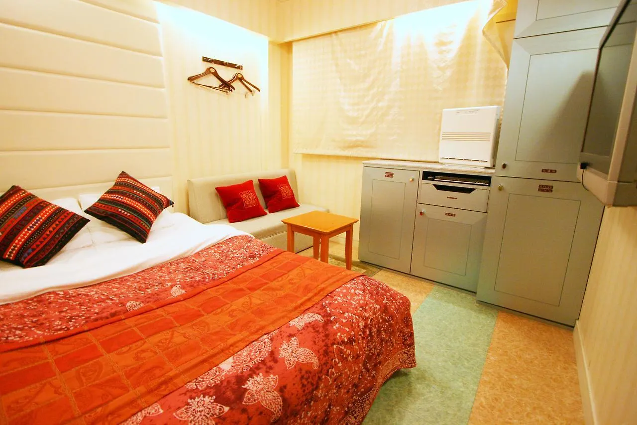 Celavie Sennichimae (Adults Only) Hotel Osaka 2*,